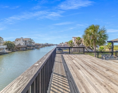 4907 Jolly Roger Road - Photo Thumbnail 2