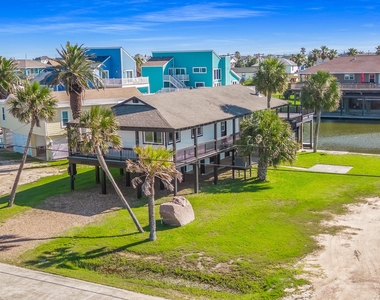 4907 Jolly Roger Road - Photo Thumbnail 1