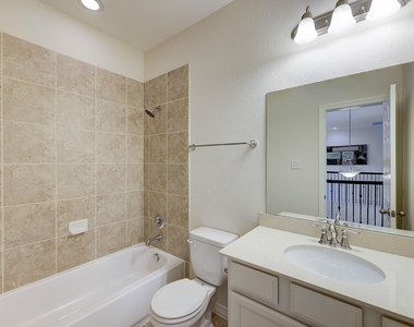19931 Paloma Bay Court - Photo Thumbnail 30