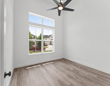 8218 Sherman Park Trail - Photo Thumbnail 9
