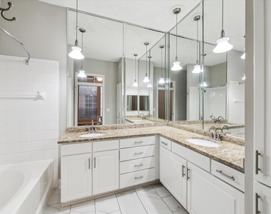 5353 Memorial Drive - Photo Thumbnail 5