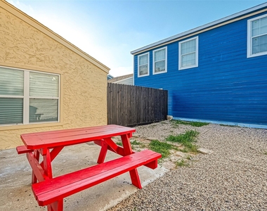 10252 Cottage Field Road - Photo Thumbnail 15