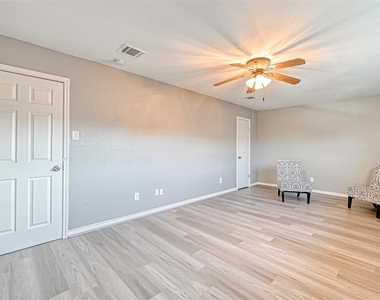10252 Cottage Field Road - Photo Thumbnail 5