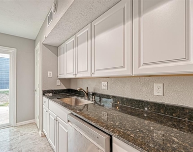 10252 Cottage Field Road - Photo Thumbnail 10