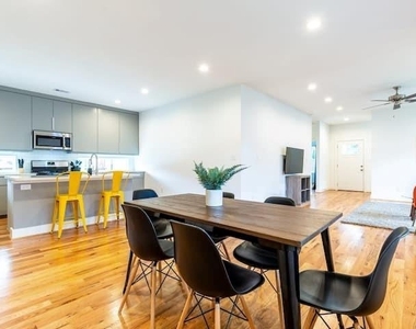 1753 Pasadena Street - Photo Thumbnail 8