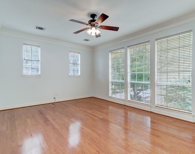 1415 Prospect Street - Photo Thumbnail 4