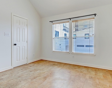 1415 Prospect Street - Photo Thumbnail 11