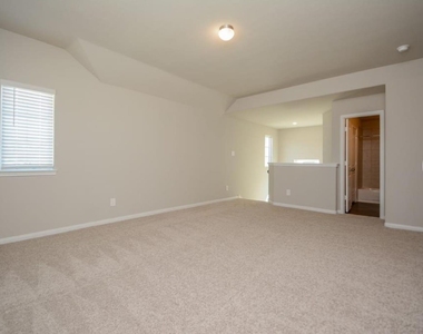 4335 Rosemary Lane - Photo Thumbnail 4