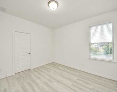 6707 Regatta Park Lane - Photo Thumbnail 19