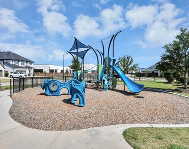 6707 Regatta Park Lane - Photo Thumbnail 4