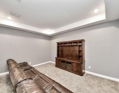6707 Regatta Park Lane - Photo Thumbnail 16