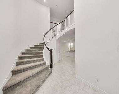 6707 Regatta Park Lane - Photo Thumbnail 8
