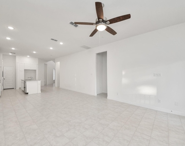 6707 Regatta Park Lane - Photo Thumbnail 38
