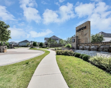 6707 Regatta Park Lane - Photo Thumbnail 5