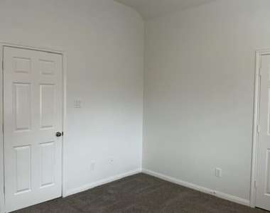 60 Atascadero Drive - Photo Thumbnail 18
