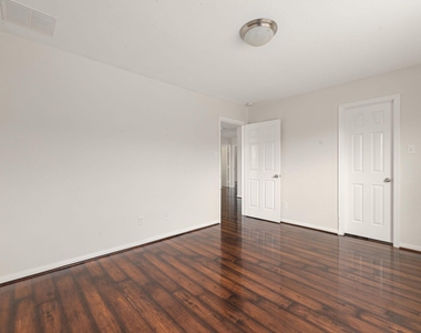 21426 Venture Park Drive - Photo Thumbnail 33