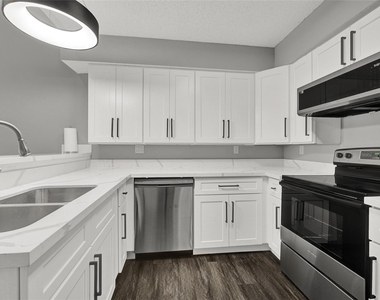 12111 Lemon Ridge Lane - Photo Thumbnail 2