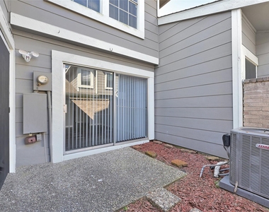 12111 Lemon Ridge Lane - Photo Thumbnail 6
