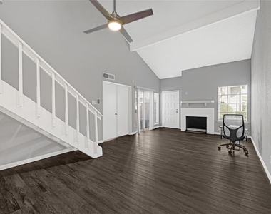 12111 Lemon Ridge Lane - Photo Thumbnail 4