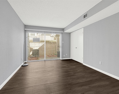 12111 Lemon Ridge Lane - Photo Thumbnail 14