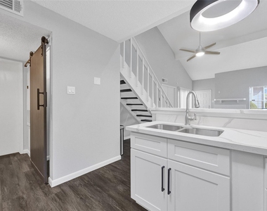 12111 Lemon Ridge Lane - Photo Thumbnail 19