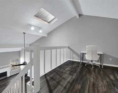 12111 Lemon Ridge Lane - Photo Thumbnail 11