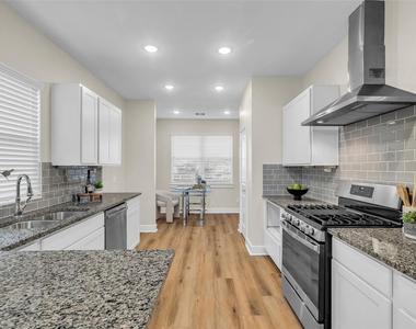 12341 N Chestnut Hills Drive - Photo Thumbnail 11
