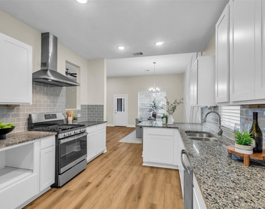 12341 N Chestnut Hills Drive - Photo Thumbnail 8
