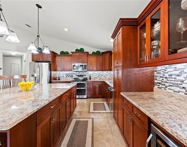 1250 Silverstrand Drive - Photo Thumbnail 11