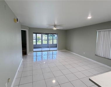 28 Cosmopolitan Drive - Photo Thumbnail 3