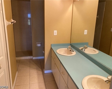 603 Se 13th Terrace - Photo Thumbnail 8