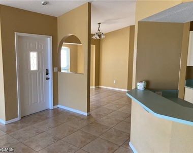 603 Se 13th Terrace - Photo Thumbnail 3