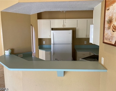 603 Se 13th Terrace - Photo Thumbnail 2