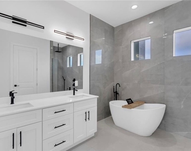 133 West Drive - Photo Thumbnail 26