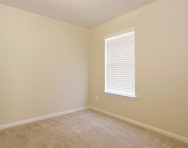 12707 Claradeen Court - Photo Thumbnail 13