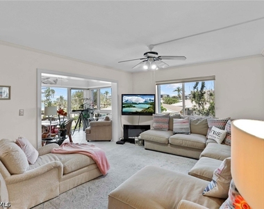 1930 Gulf Shore Boulevard N - Photo Thumbnail 11