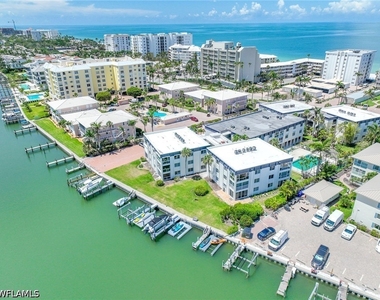 1930 Gulf Shore Boulevard N - Photo Thumbnail 31