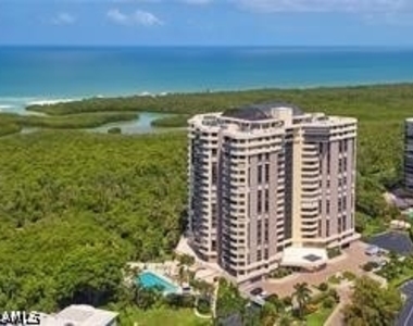 6001 Pelican Bay Boulevard - Photo Thumbnail 14