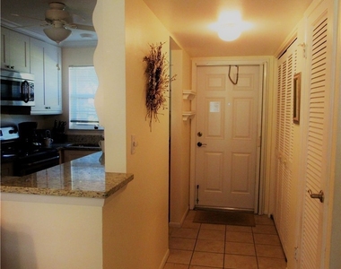 100 Forest Lakes Boulevard - Photo Thumbnail 21