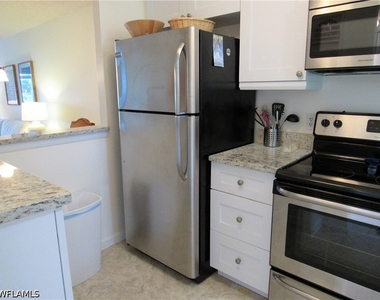100 Forest Lakes Boulevard - Photo Thumbnail 6