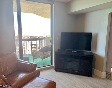 6001 Pelican Bay Boulevard - Photo Thumbnail 20
