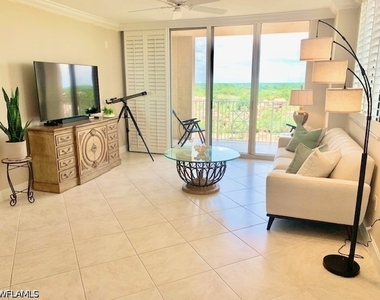 6597 Nicholas Blvd - Photo Thumbnail 8