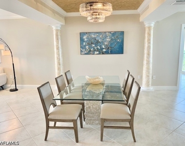6597 Nicholas Blvd - Photo Thumbnail 5