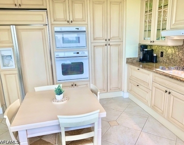 6597 Nicholas Blvd - Photo Thumbnail 12