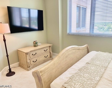 6597 Nicholas Blvd - Photo Thumbnail 20