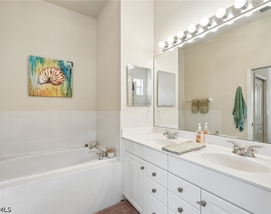 7895 Sanctuary Circle - Photo Thumbnail 15