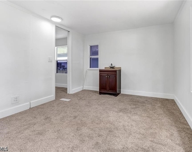 120 Grassy Key Lane - Photo Thumbnail 13
