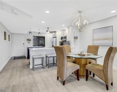 5792 Deauville Circle - Photo Thumbnail 18