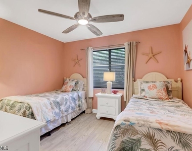 5792 Deauville Circle - Photo Thumbnail 4