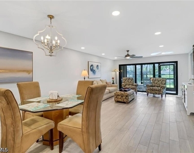 5792 Deauville Circle - Photo Thumbnail 12